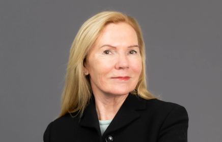 Stephanie Fuller headshot